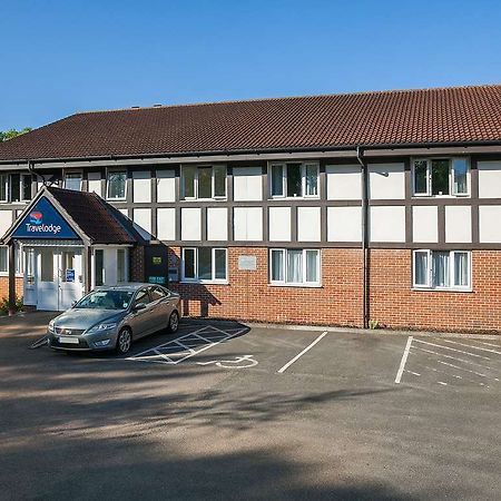 Travelodge Bedford Goldington Road Buitenkant foto