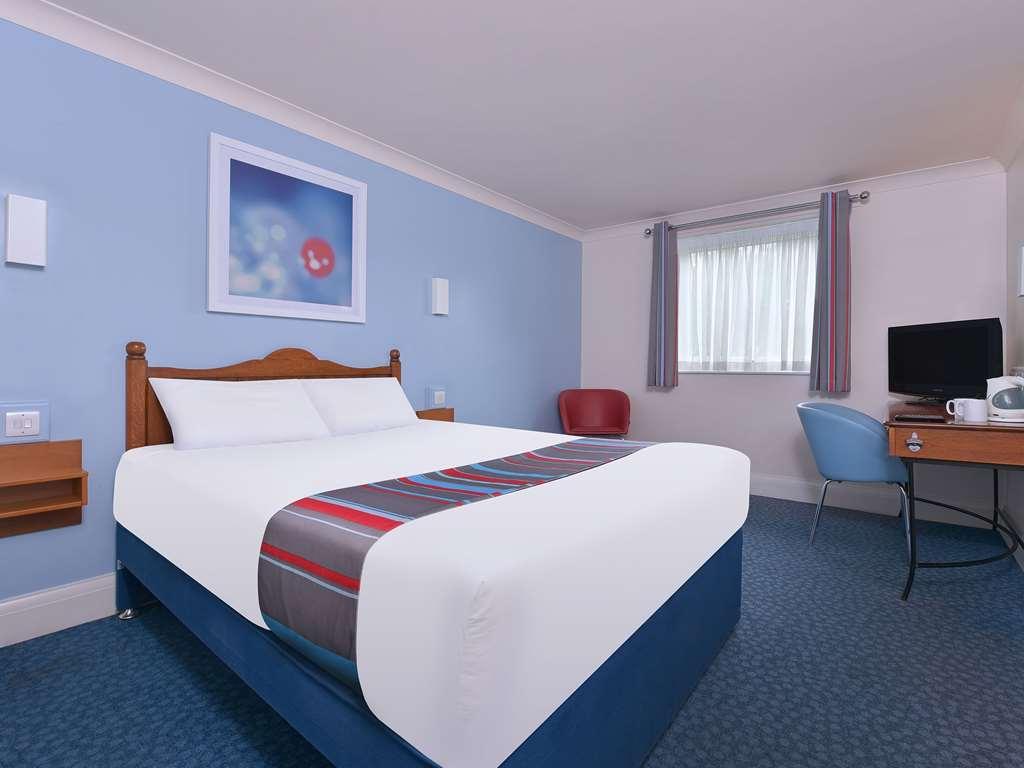 Travelodge Bedford Goldington Road Kamer foto
