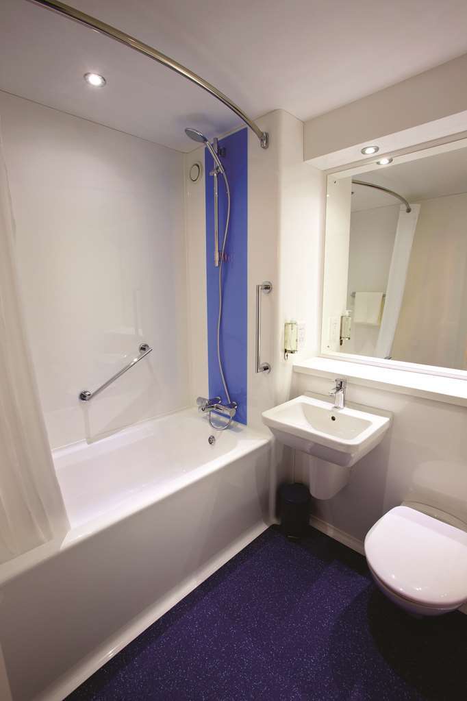 Travelodge Bedford Goldington Road Kamer foto