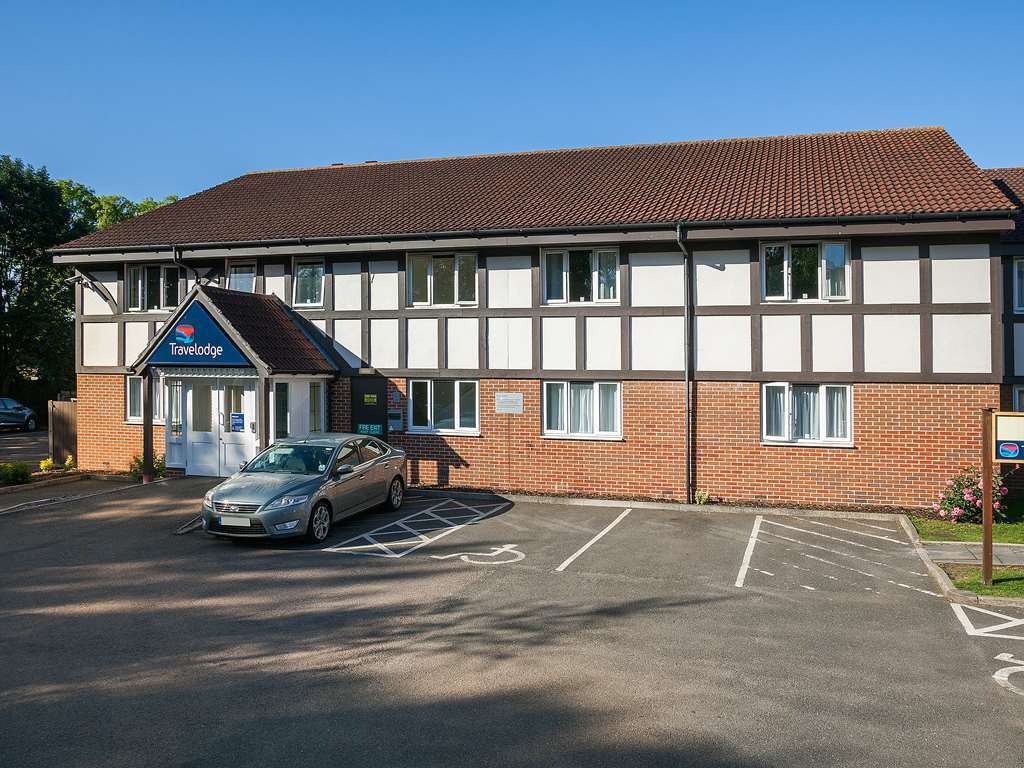 Travelodge Bedford Goldington Road Buitenkant foto