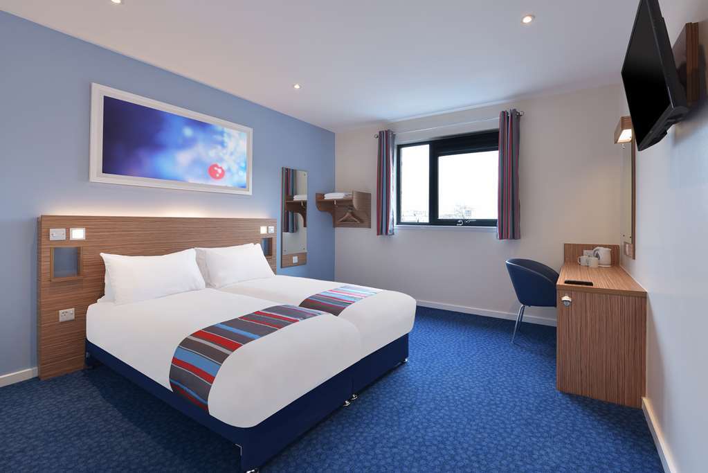 Travelodge Bedford Goldington Road Kamer foto