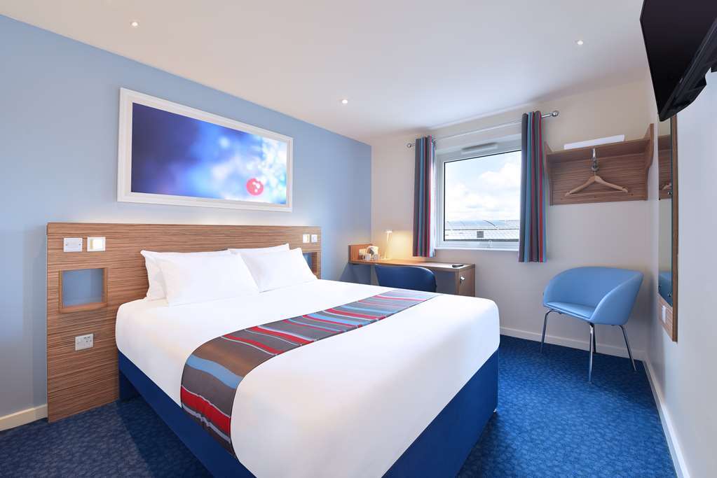 Travelodge Bedford Goldington Road Kamer foto
